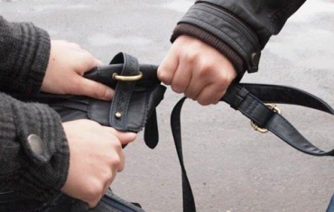 Не тратя времени даром, полицейские в Мукачево поймали вора-уголовника