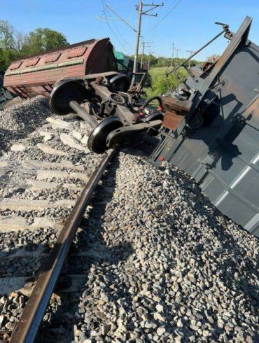 В Крыму подорвали железную дорогу - с рельсов сошли вагоны с зерном 