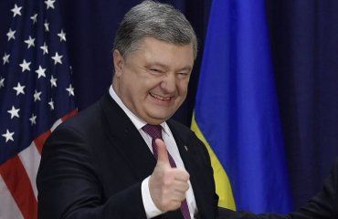 Порошенко и его сопровождение выпустили из Украины