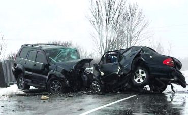 Смертельная трагедия в Закарпатье: Lexus на высокой скорости влетел в Mercedes 
