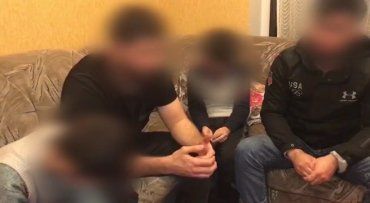 Забрал $7000: Семья нелегалов, которую депутат насильно удерживал в подвале на Закарпатье, рассказала о пережитом ужасе 