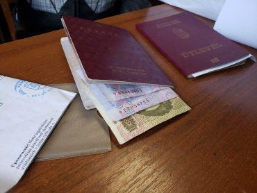 На Закарпатті працівник митниці не спокусився на угорський хабар в українській валюті