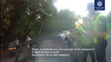Водійка-українка вирішила з’їсти поліцейський документ, аби не платити 51 гривню штрафу!
