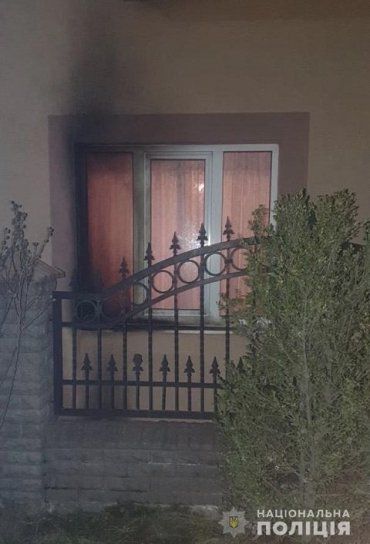 В Закарпатье полицейские открыли уголовное производство по факту повреждения дома служителя церкви