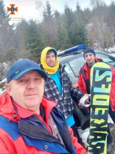 В Закарпатье вовремя нашли киевских туристов-сноубордистов 