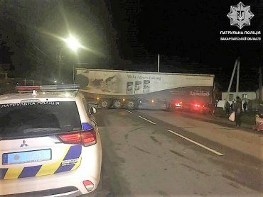 В Ужгороде маневры грузовика застопорили выезд из города 