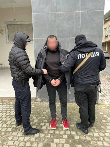 В Закарпатье мужика ограбили односельчане-гопники 