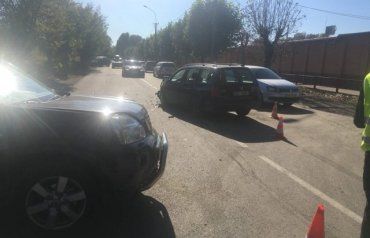 У ДТП в Мукачеві не розійшлися дві іномарки