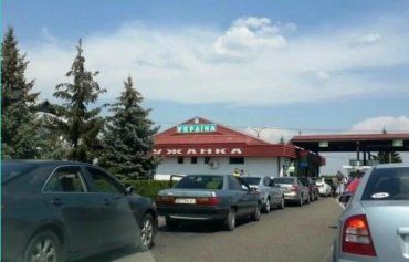 В Закарпатье автоочереди на украинском-венгерской границе не уменьшаются!