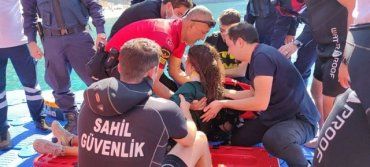 В Турции украинская парапланеристка упала в море с высоты 1700 метров и выжила 