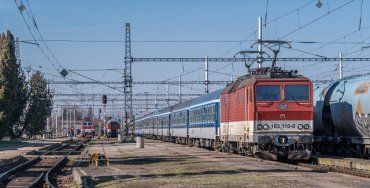 Из Закарпатья беженцы смогут эвакуироваться на поезде в Словакию: расписание движения