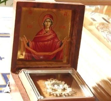 В Закарпатье из Ватикана привезли единственную сохранившуюся реликвию земной жизни Богородицы 