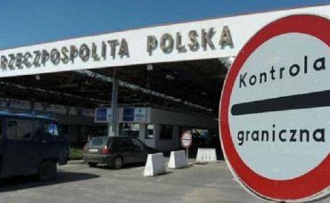 Полякам рекомендуют не ездить в Украину: список областей