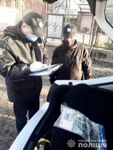 Водителя ВАЗ 2106 полицейские остановили вчера в селе Корытняны.