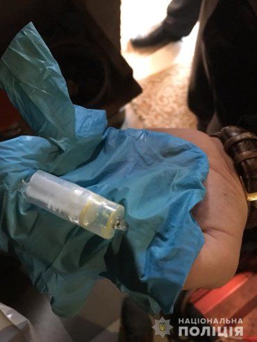 Сільського стоматолога затримали при збуті наркоречовини на Закарпатті