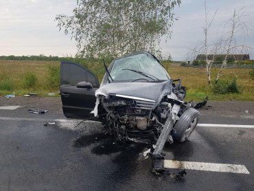 Жуткая авария между Мукачево и Ужгородом: Начальник патрульной полиции обнародовал новые жуткие фотографии (ФОТО)
