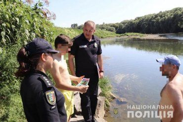 В Закарпатье полицейские устроили массовый рейд