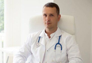 Главврач клиники в Ужгороде высказался о решении Ляшка о закрытии кабинета анонимной вакцинации