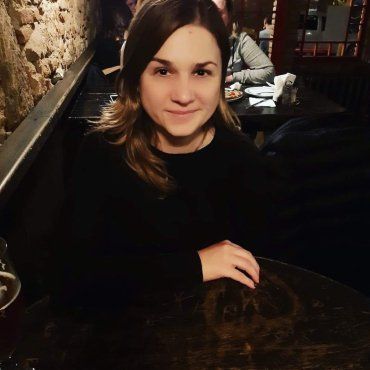 Исчезновение молодой девушки из Ужгорода вызвало бурное обсуждение в соцсетях 