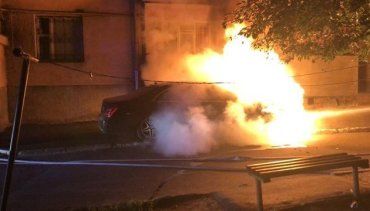 Месть или конкуренция?: Возле Ужгорода местному жителю нарочно сожгли автомобиль «Peugeot»