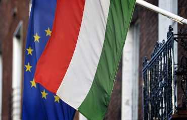 Венгрия заявила, что не поддержит передачу Украине $18 млрд 