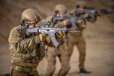  Чехия передаст Украине лицензию на производство штурмовых винтовок CZ BREN 2