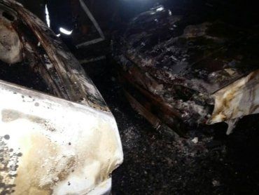 В Закарпатье активисту ОО "Доста" сожги два автомобиля
