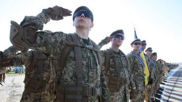 Воєнний стан ввели в 10 областях України