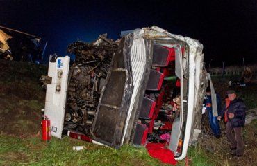 В Угорщині в український автобус врізався румунський каміон — є жертви