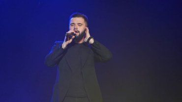 Аплодировали стоя: Парень из Ужгорода покорил аудиторию на шоу "Голос страны"