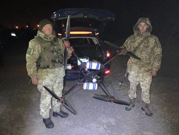 Біля Солотвина поблизу кордону з Румунією прикордонники затримали квадрокоптер з контрабандистом