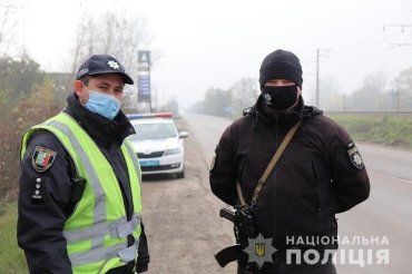 В Закарпатье полицейские проверяют соблюдение карантинных ограничений в общественном транспорте