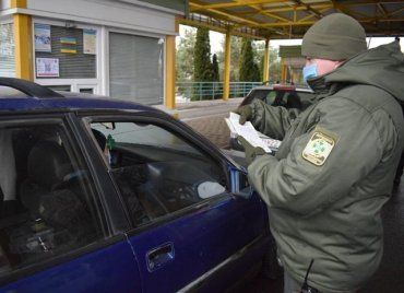 Полный облом: В Закарпатье на границе задержали афериста с липовыми печатями в паспорте