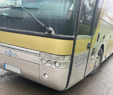 В Закарпатье на КПП Тиса пограничники мастерски обнаружили контрабанду в рейсовом автобусе