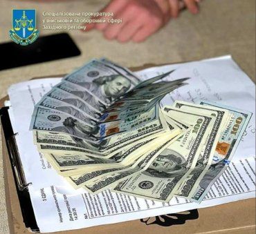 В Закарпатье пограничник брал $2000 за данные о пограннарядах