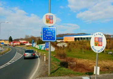 Перед въездом в Чехию украинцам придется сделать ПЦР-тест: новые правила