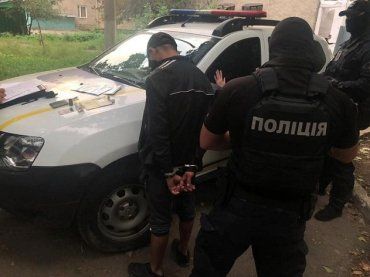 В Ужгороде поймали "торгаша" с расфасованным для продажи амфетамином