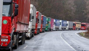 В Закарпатье на границе ожидаются очереди: Румыния выдала дополнительные разрешения на грузоперевозки
