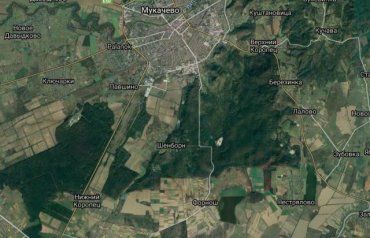 В Закарпатье аэропорт планируют построить в пределах города Мукачево, села Павшина, Нижнего Коропца, Шенборна и Форнош. 