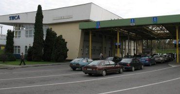 Очереди на границе в Закарпатье увеличатся: База данных венгерской таможни вышла из строя