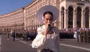 На Марше Достоинства прозвучал рэп: Алина Паш выступила на Майдане