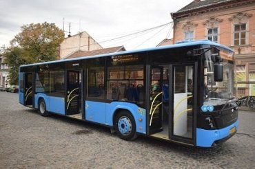 В областном центре Закарпатья утвердили новый перечень автобусных остановок: Подробности