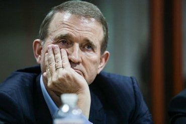 Печерский суд Киева продлил нардепу Медведчуку домашний арест до 10 месяцев
