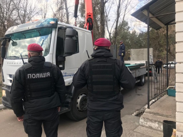 Стало известно, что делают силовики на территории охранной фирмы «Шторм» Медведчука в Киеве 