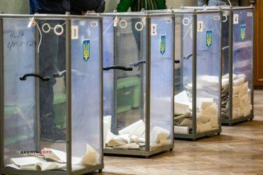 60 ТВК в Закарпатье отчитались о явке на участке почти 42 процентов избирателей