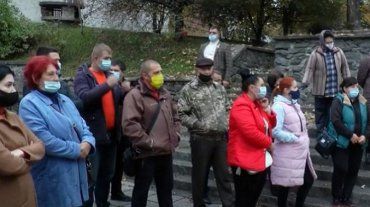 На Закарпатті підприємці протестують проти "червоних" карантинних зон