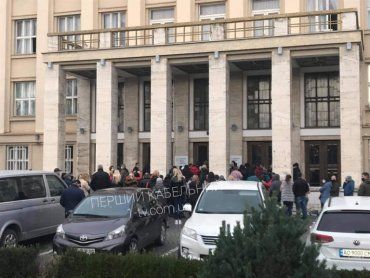Почему предпринимателей в Ужгороде снова "штрафуют и запрещают работать"?