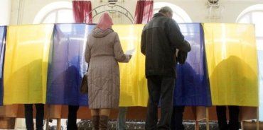 В Ужгороде есть избирательный участок, где проголосовали пять избирателей из восьми!