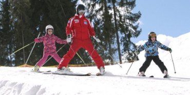 В Закарпатье заработал горный лыжный курорт для "первоклашек"!