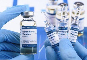 COVID-19: Украинские начнут массово вакцинировать через полгода